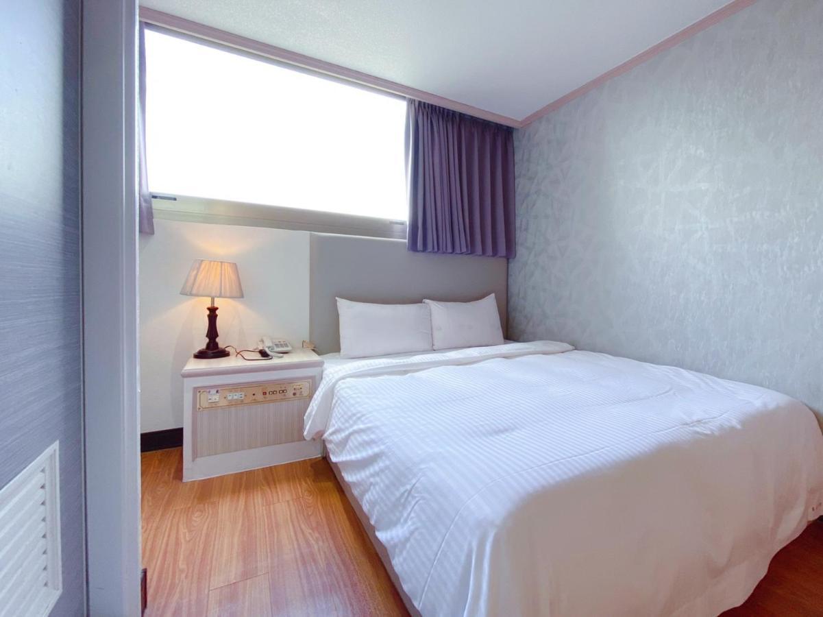 Chrysler Hotel Tajpej Zewnętrze zdjęcie