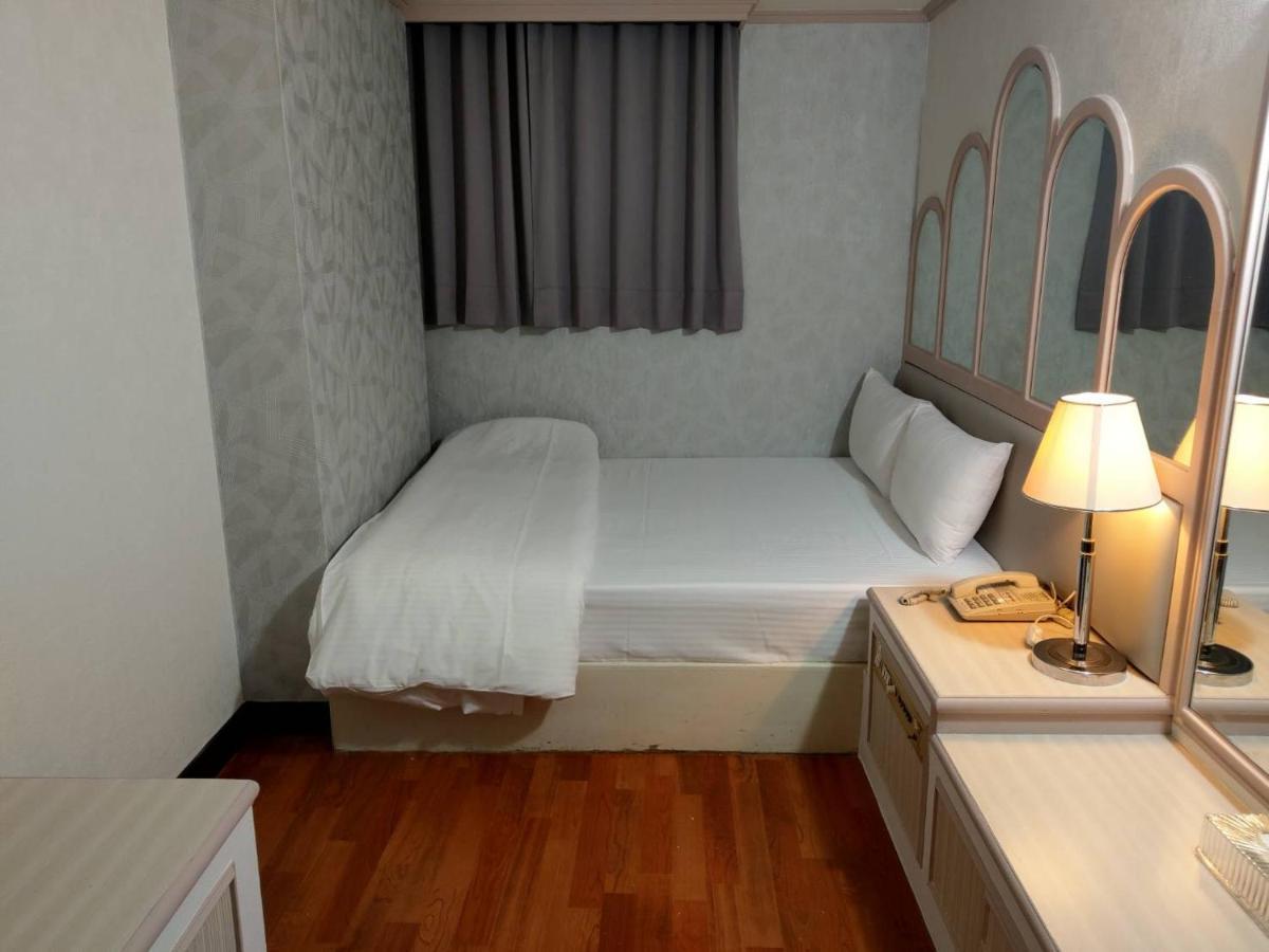 Chrysler Hotel Tajpej Zewnętrze zdjęcie